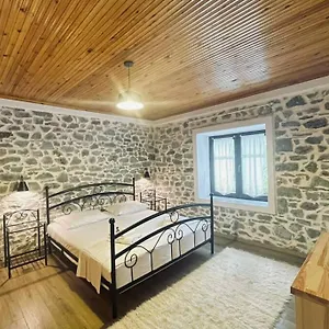 bujtina-cakuli-rehove-erseke.albaniahotels.org/